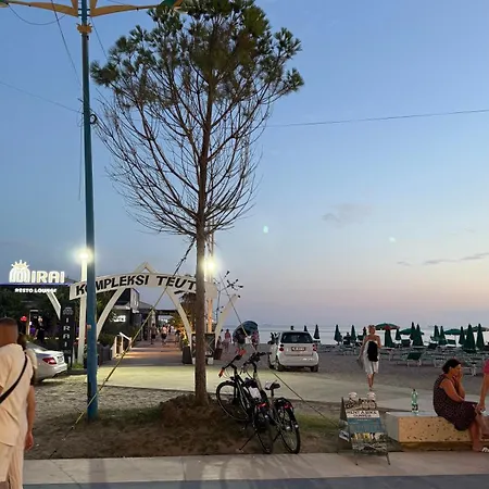 Azurr Apartamento Durrës